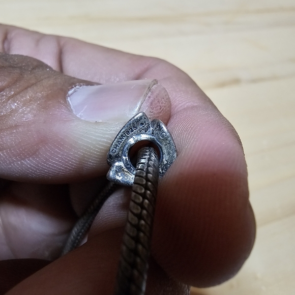 Chamilia Sterling silver 925 snake chain toggle clasp charm bracelet & 5 Charms - Picture 6 of 10